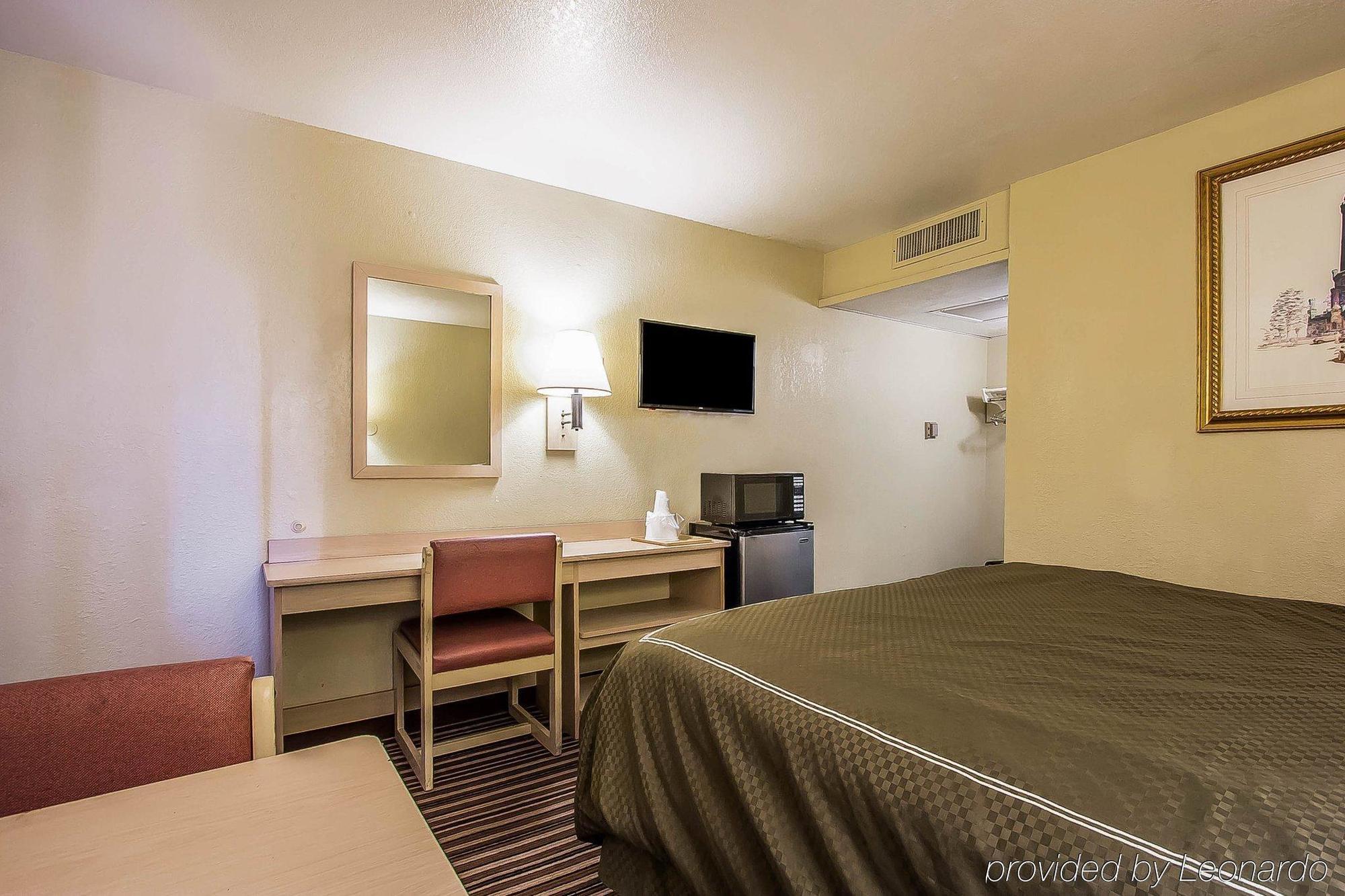 Rodeway Inn Мемфіс Екстер'єр фото