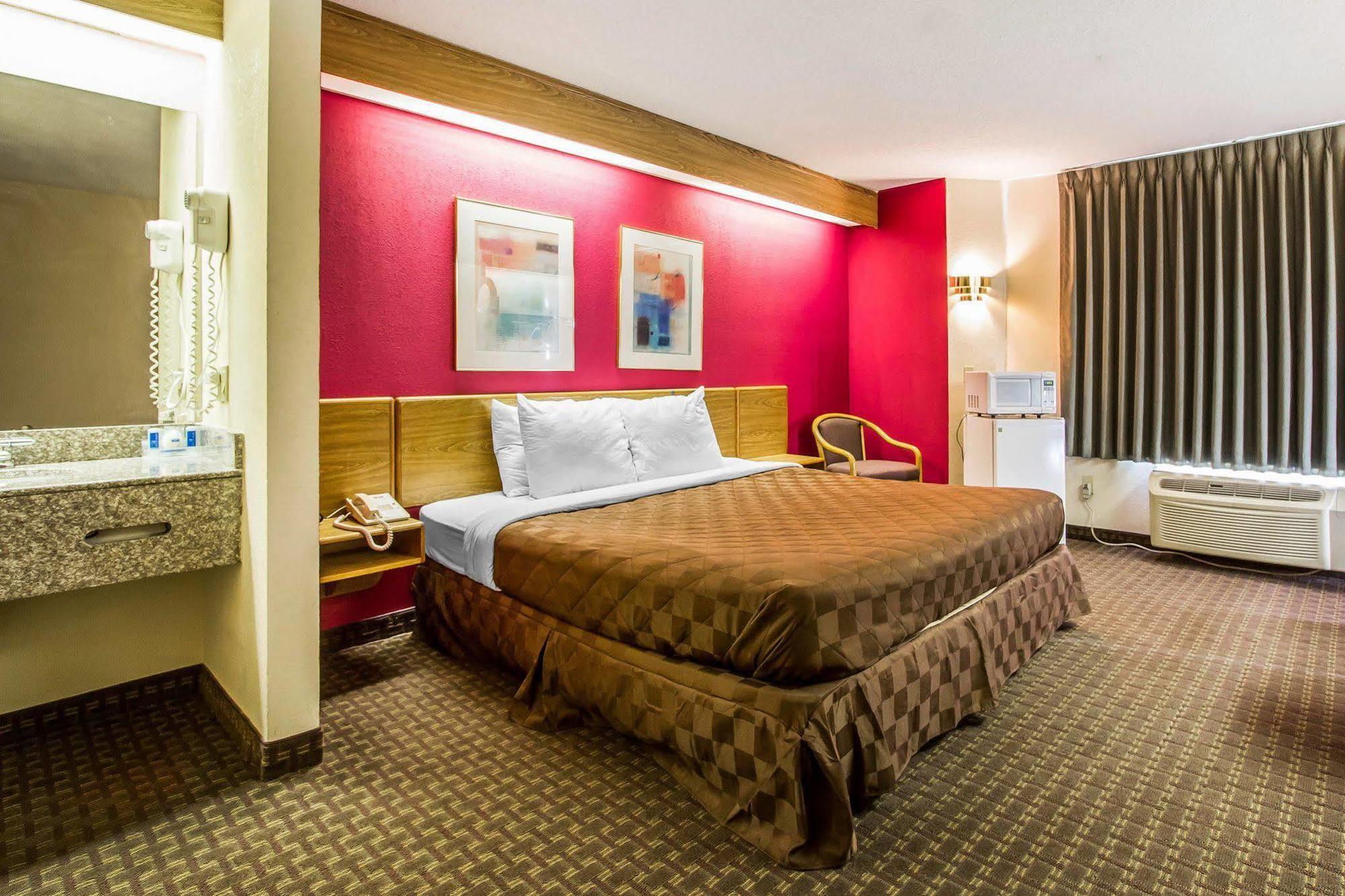Rodeway Inn Мемфіс Екстер'єр фото